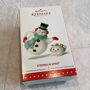 Hallmark Keepsake Christmas Ornament Snowman Teapot Steeped in Spirit Like-New